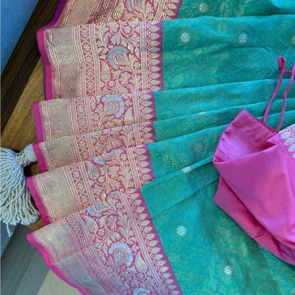 Beautiful Banarasi Pure Silk Saree - Brand New w/Tags - Picture 10 of 14